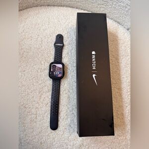 Apple Watch Series 5 44 mm x Nike Fit Wristband